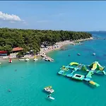 Sweet - Complet Campsite