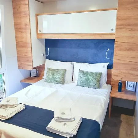 Kemp Sweet - Complet Biograd Na Moru