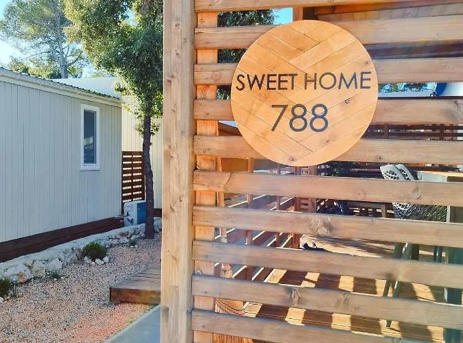 Camping Sweet - Complet Biograd Na Moru